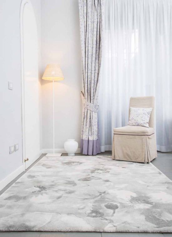 Dekorativer Teppich Tropisches Grau Mit Blumenmuster