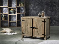 Toskanisches Holzsideboard