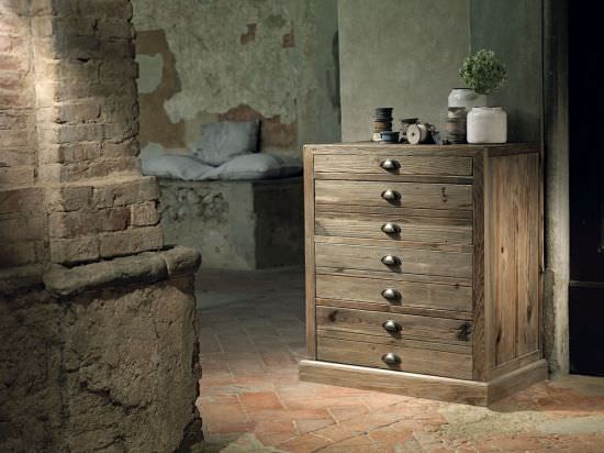 Guarnieri  Old Pine Chest Of Drawers 4 Drawers is a product on offer at the best price