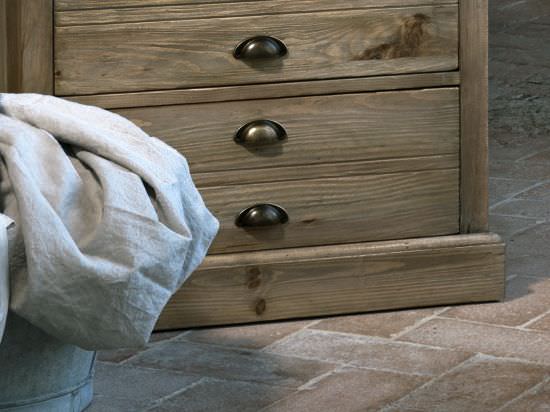 Guarnieri  Commode En Pin 6 Tiroirs est un produit offert au meilleur prix