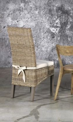 Sedia In Rattan Naturale Con Cuscino